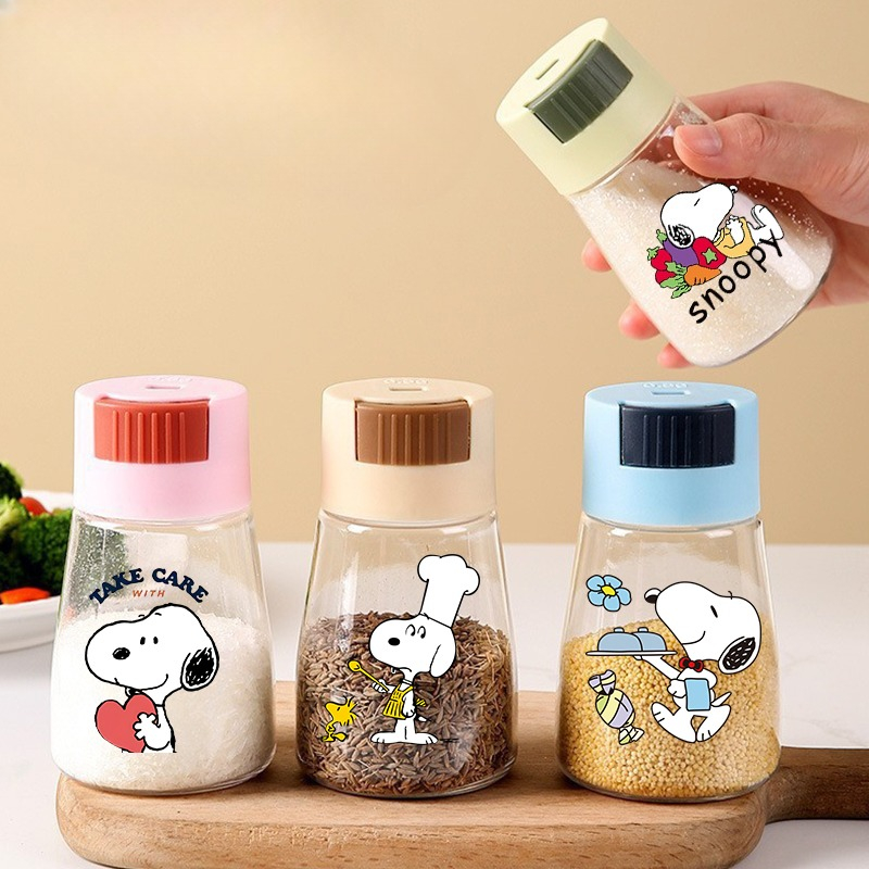 Kitchen Gadgets Gifts - スヌーピーズキッチン調味料ボトル キッチン塩コショウ入れ 精密定量プッシュ式調味料ボトルツール ホームギフト