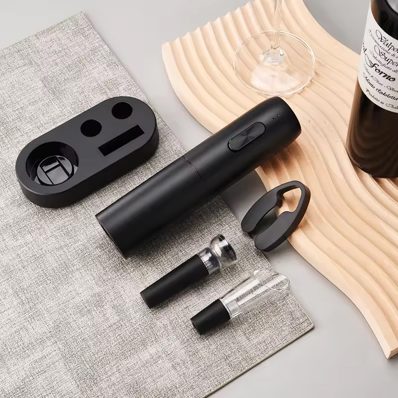 4-in-1 電気ボトルワインオープナーセット充電式電動自動 - Electric Can Opener のレビューと価格